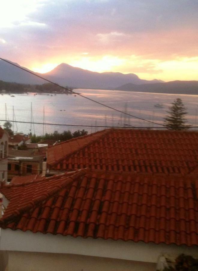 Theseus Apartment Poros Town Ngoại thất bức ảnh